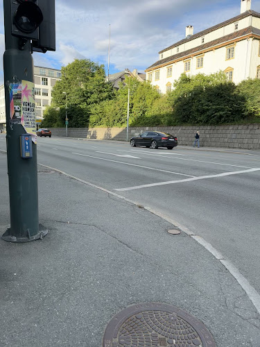 Barbecuez Restaurant - Gastronomi og hotellvirksomhet