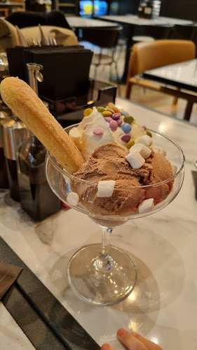 Bel Mondo - Gastronomi og hotellvirksomhet