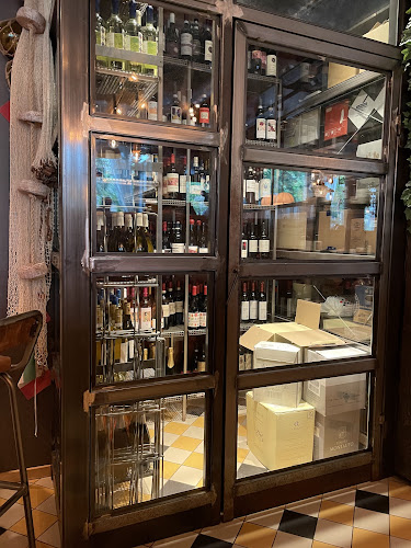 Comentarii opinii despre Mamma Pizza Vika Osteria di Mare