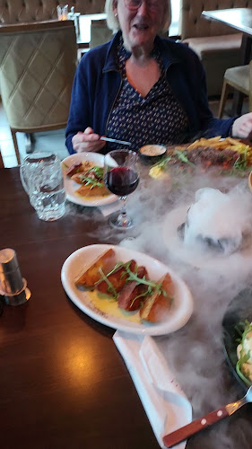 Opinii despre Milano Mat og Vinhus în Mosjøen - Gastronomi og hotellvirksomhet