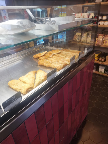 Yasou Gresk Bakeri & Kafe AS - Gastronomi og hotellvirksomhet