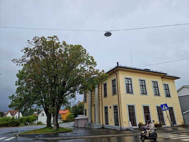 Pascal Greek & Grill - Gastronomi og hotellvirksomhet