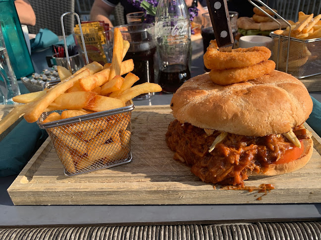 Sundgata 2, 4, 2080 Sundet