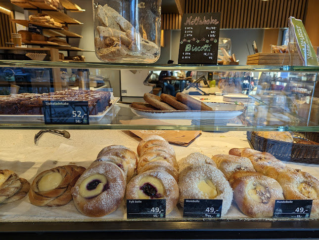 Opinii despre Godt Brød Dronningens gate în Trondheim - Gastronomi og hotellvirksomhet