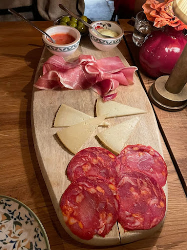 Taperia Tapas & Pinxos