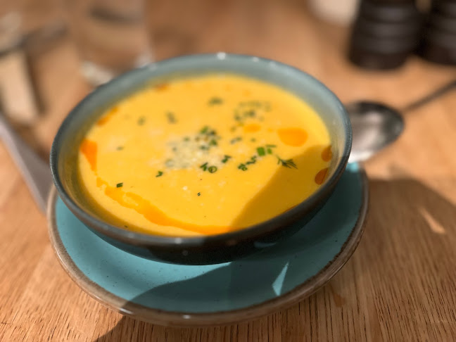 Elias mat & sånt - Gastronomi og hotellvirksomhet