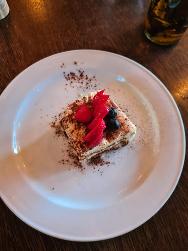 Il Teatro - Gastronomi og hotellvirksomhet