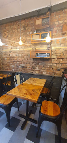 Dr. Crunchy Oslo Fried Chicken - Gastronomi og hotellvirksomhet