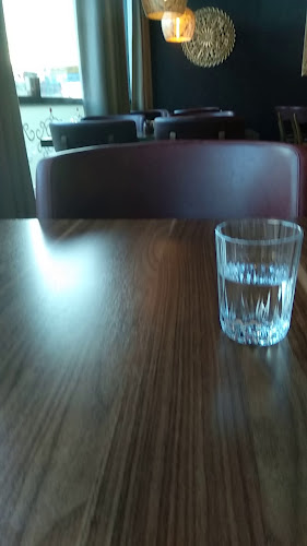 Comentarii opinii despre New Ambassadør