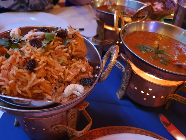 Great Gandhi - Gastronomi og hotellvirksomhet