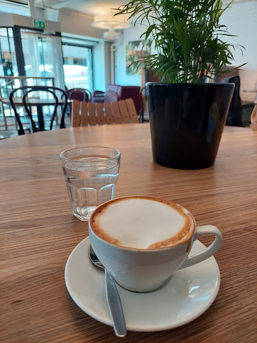 Comentarii opinii despre Kaffebrenneriet avd Rådhusplassen
