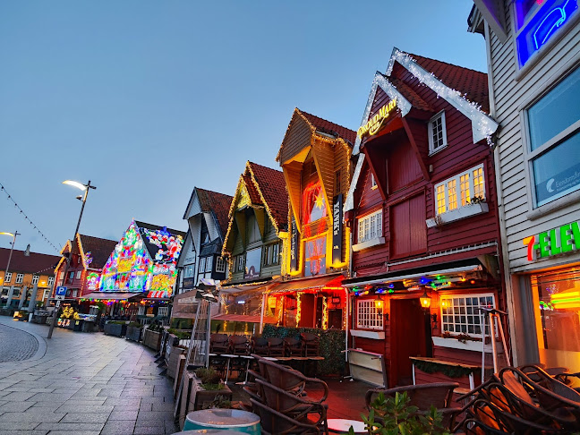 Opinii despre Rabalder Bar Stavanger în Stavanger - Gastronomi og hotellvirksomhet