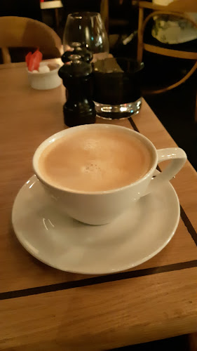 Karl Johans gt. 31, 0159 Oslo