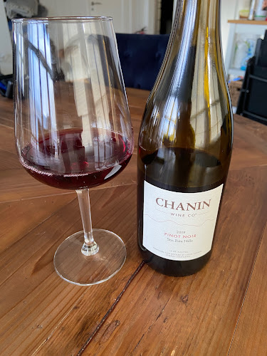 Opinii despre Vinkurs & Vinsmaking Trøndelag Fritz-Gerhard Samuelsen în Steinkjer - Gastronomi og hotellvirksomhet