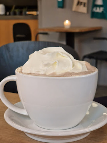 Erlik Kaffe (=KAFFE) - Gastronomi og hotellvirksomhet