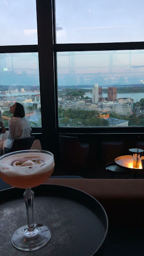 Comentarii opinii despre Summit Bar