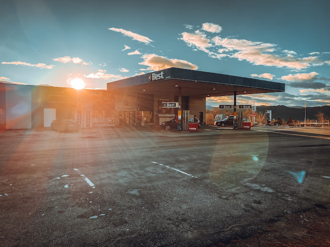 Best Knutepunktet - Tennfjord