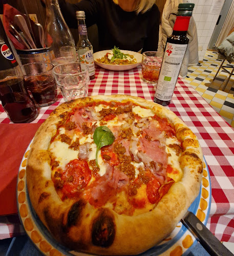 Mamma Pizza Vika Osteria di Mare - Gastronomi og hotellvirksomhet