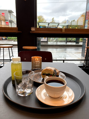 Din Deli - Gastronomi og hotellvirksomhet