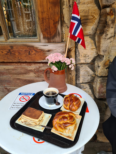 Kaf Kafe Bryggen - Gastronomi og hotellvirksomhet