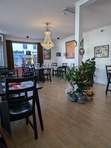 Pretthai - Gastronomi og hotellvirksomhet