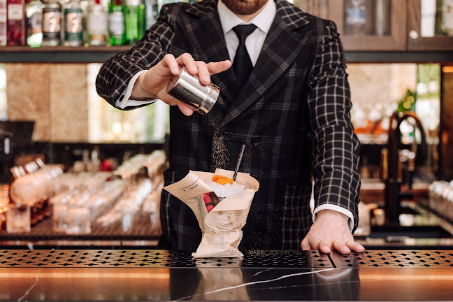 Pier 42 - Gastronomi og hotellvirksomhet