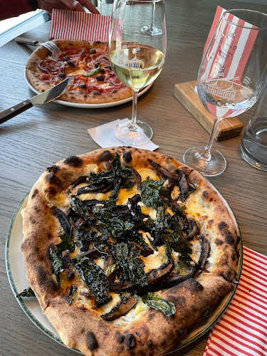 Sirkus Renaa Lagårdsveien - Gastronomi og hotellvirksomhet