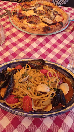 Mamma Pizza Vika Osteria di Mare - Gastronomi og hotellvirksomhet