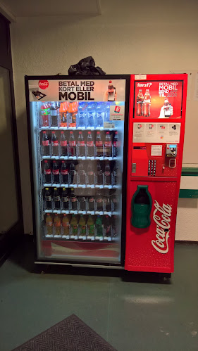 Opinii despre Brusautomat Coca Cola în Hønefoss - Gastronomi og hotellvirksomhet