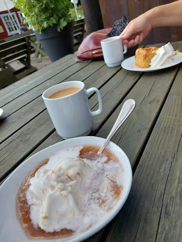 Opinii despre Gamle Eidsfos Kro în Eidsfoss - Gastronomi og hotellvirksomhet