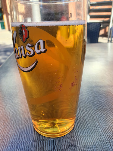 Strauss Sportsbar - Gastronomi og hotellvirksomhet