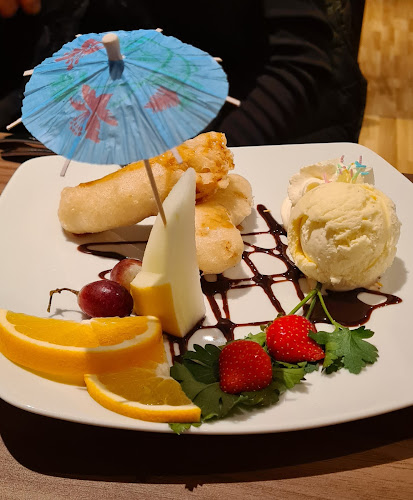 Ming Wah Kinarestaurant - Gastronomi og hotellvirksomhet