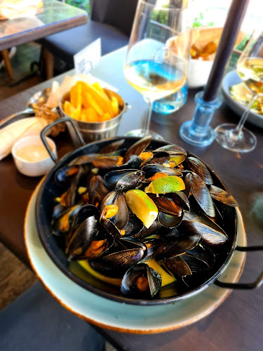 Storm Brasserie & Bar - Gastronomi og hotellvirksomhet