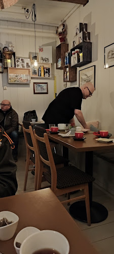 Kaf Kafe Bryggen - Gastronomi og hotellvirksomhet