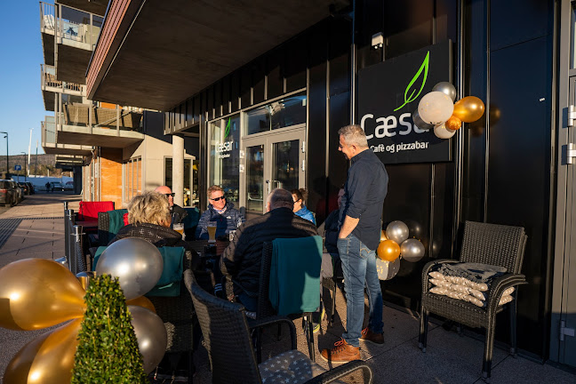 Cæsar Café og Pizzabar | Restaurant og kafe