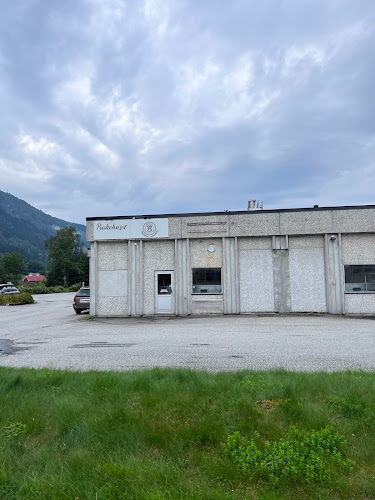 Opinii despre Bakehuset Tunold în Nordfjordeid - Gastronomi og hotellvirksomhet