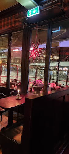 The Lannisters - Gastronomi og hotellvirksomhet