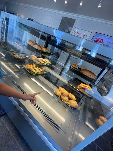 Comentarii opinii despre Salhusvegen Hjemmebakeri & Koisk