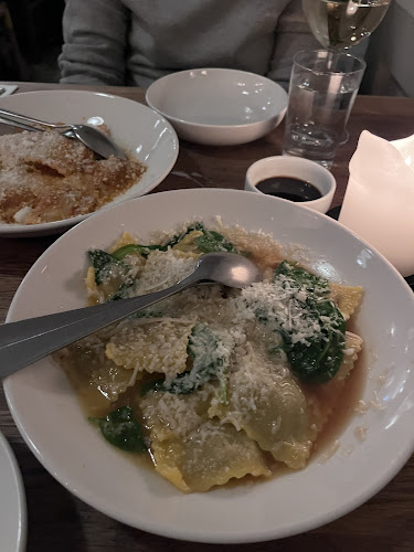 Opinii despre Trattoria Popolare în Oslo - Gastronomi og hotellvirksomhet