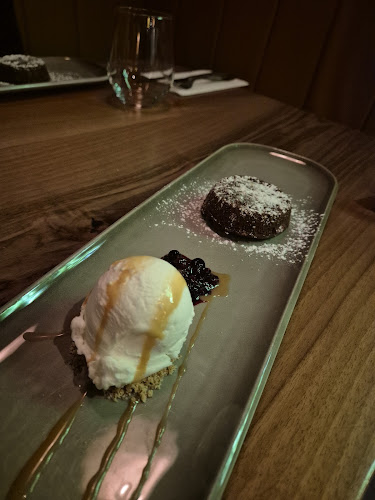 Opinii despre Sanremo Restaurant & Pizzeria în Oslo - Gastronomi og hotellvirksomhet