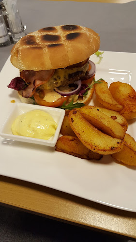 Opinii despre Blaafladt Spiseri în Etnedal - Gastronomi og hotellvirksomhet