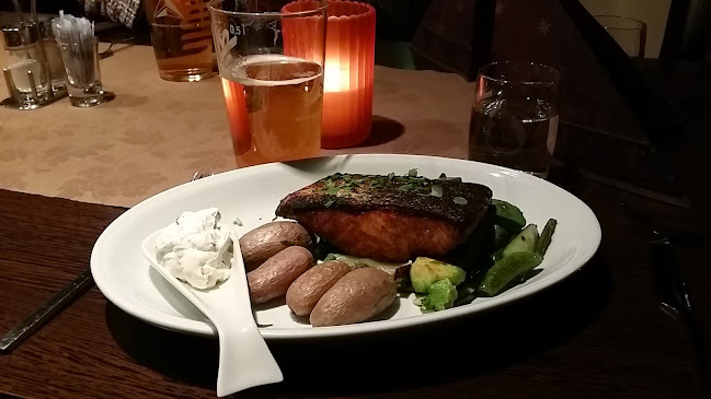 Opinii despre Surf & Turf Restaurant AS în Kirkenes - Gastronomi og hotellvirksomhet