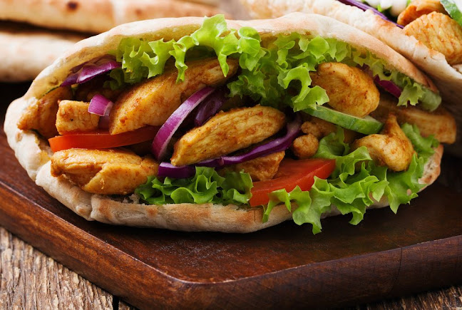 Arena Restaurant & Kafe