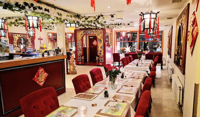 China Plaza - Gastronomi og hotellvirksomhet