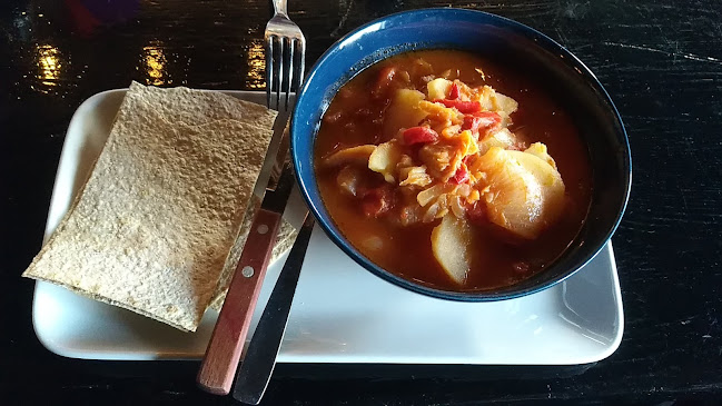 Opinii despre Mætt & Go Eteri og Landhandleri în Kristiansund - Gastronomi og hotellvirksomhet