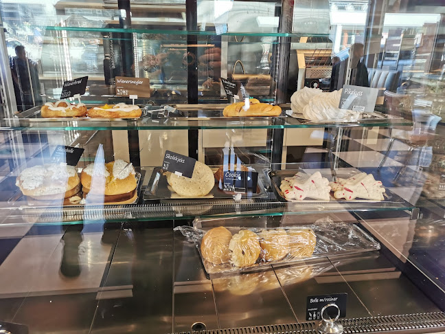 Brooklyn Square 1, 4560 Vanse