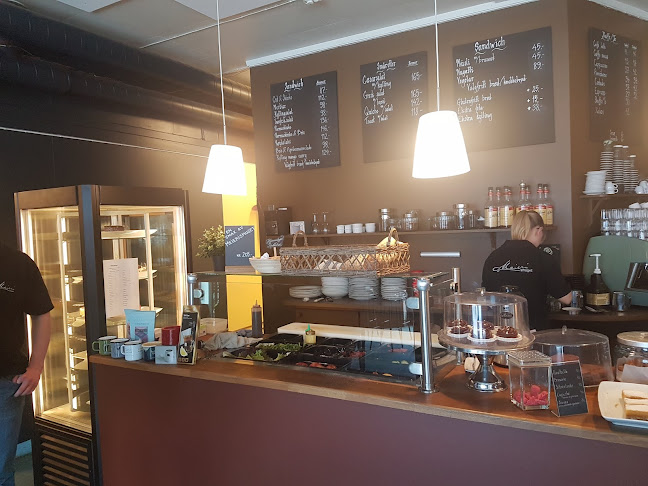 Meieri Smuget Liv-Hildur Larsen