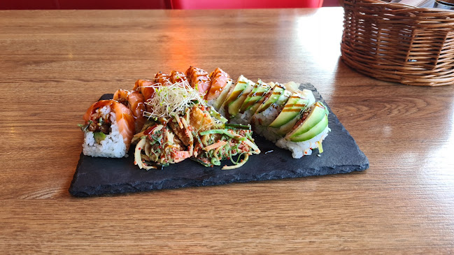 Lagi Bar - Gastronomi og hotellvirksomhet