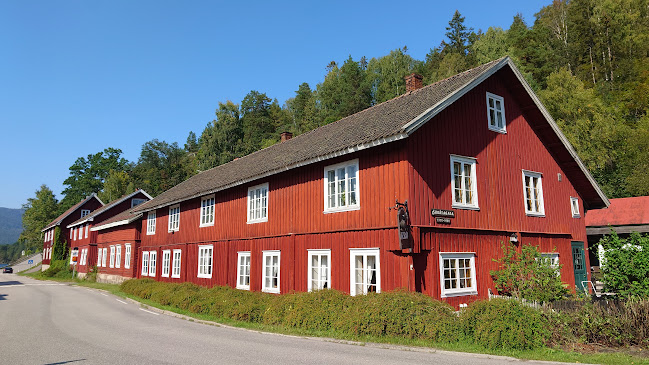 Gamle Eidsfos Kro - Gastronomi og hotellvirksomhet