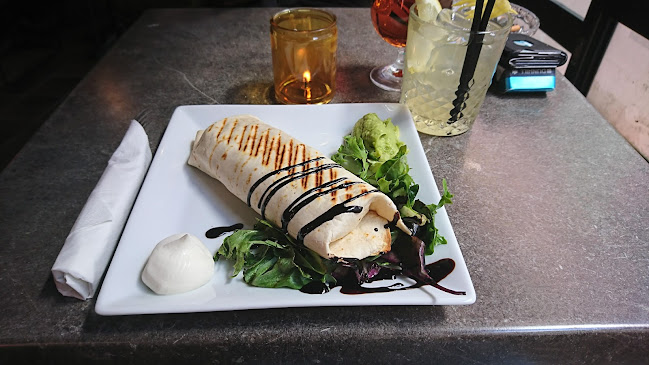 Opinii despre Uhørt în Oslo - Gastronomi og hotellvirksomhet